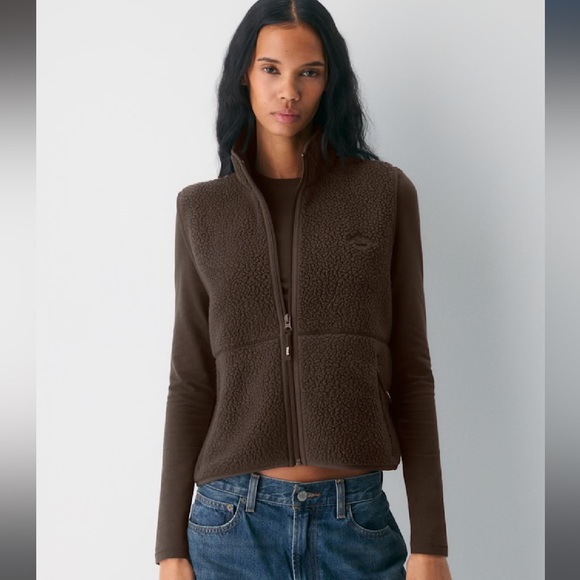 Aritzia Polartec Thermal Pro Mockneck Hi-hip Vest Size XL, Rich Mocha Brown - Picture 9 of 12